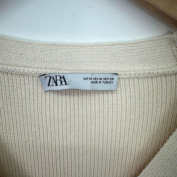 Zara Women’s Cream Black Contrasting Topstitch Oversized Pocket Cardigan Sweater - Picture 4 of 16